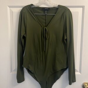 Forever 21 Long Sleeve Green Body Suit Size 1X